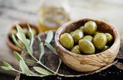 &nbsp;Green Olives